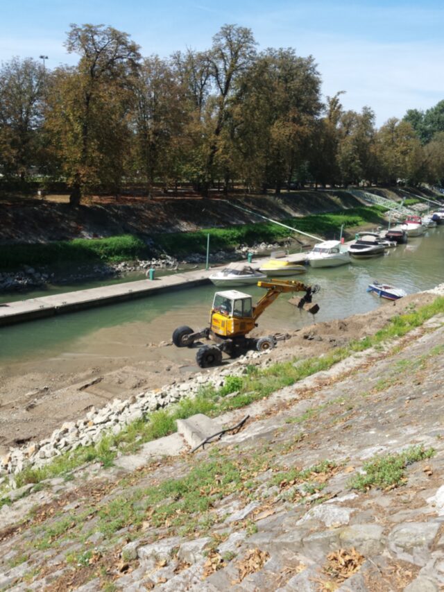 Kis-Duna kotrás, Esztergom